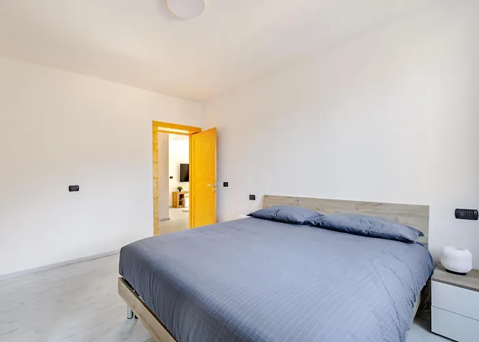 La Rondinella 2 Bedr 10 Min From Bernina Exp * Stazzona