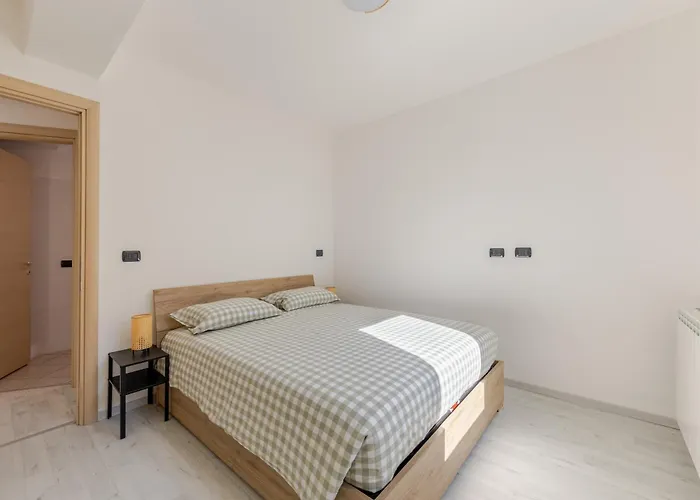 La Rondinella 2 Bedr 10 Min From Bernina Exp * Stazzona