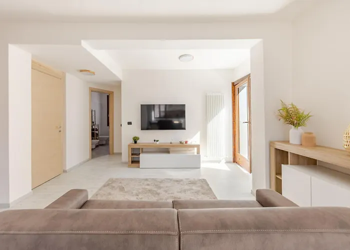 Apartmán La Rondinella 2 Bedr 10 Min From Bernina Exp *