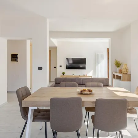 La Rondinella 2 Bedr 10 Min From Bernina Exp Apartamento