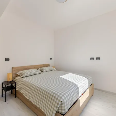 La Rondinella 2 Bedr 10 Min From Bernina Exp * Stazzona