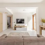 Apartamento La Rondinella 2 Bedr 10 Min From Bernina Exp *